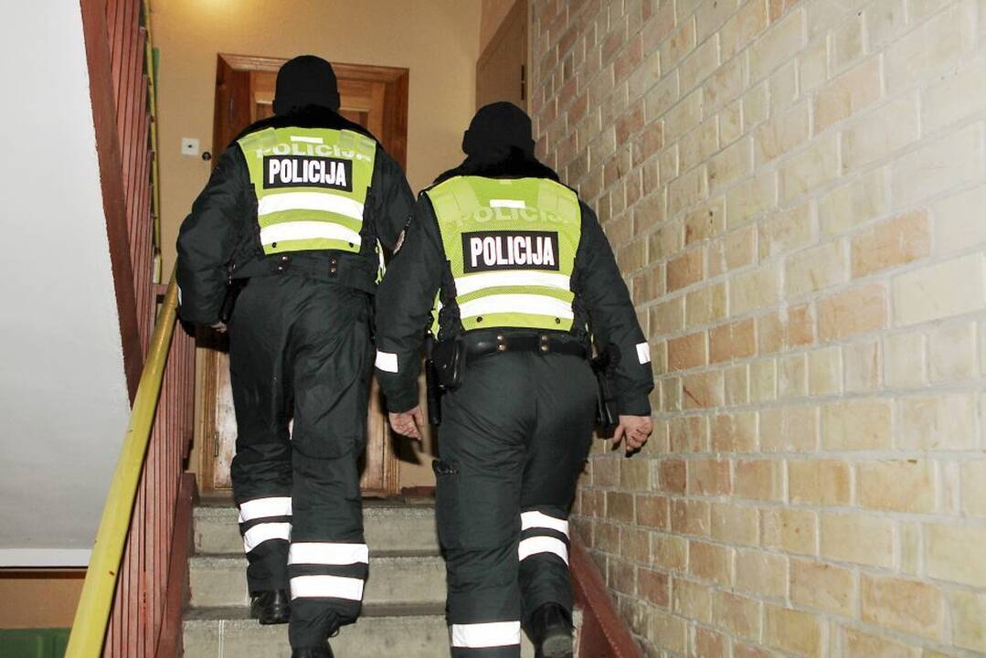 Kraupu: Utenoje rastas moters kūnas su žaizda ir kraujosruva