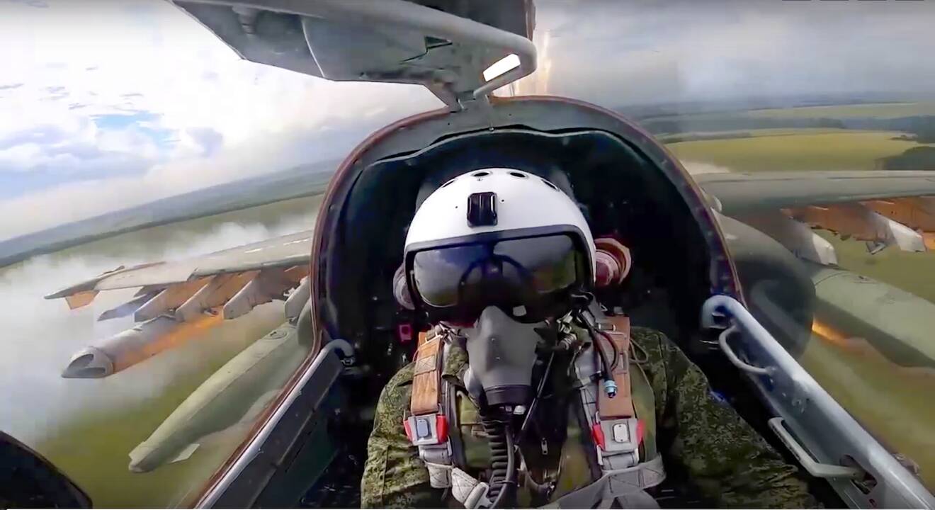 Rusų pajėgos teigia numušusios keturis naikintuvus, Ukraina neigia