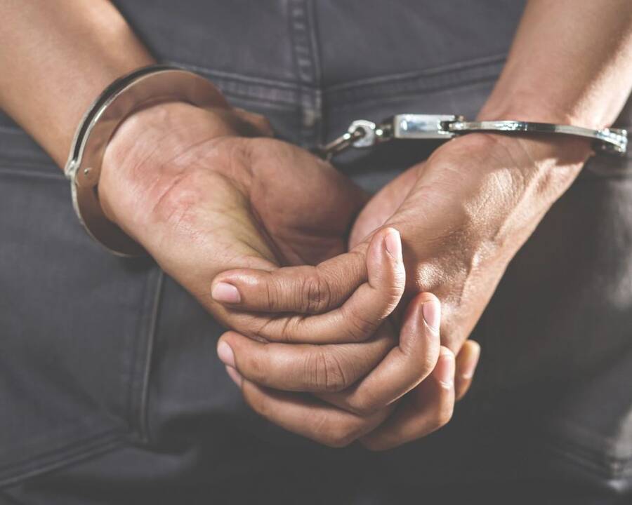Vyras stos prieš teismą: taksi vairuotoją nužudė dėl 300 eurų, kitą žmogų sumušė negyvai