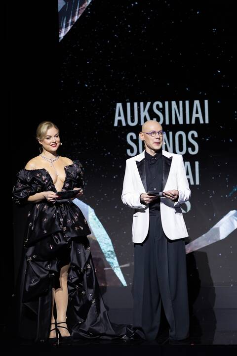 „Auksiniai scenos kryžiai 2023“