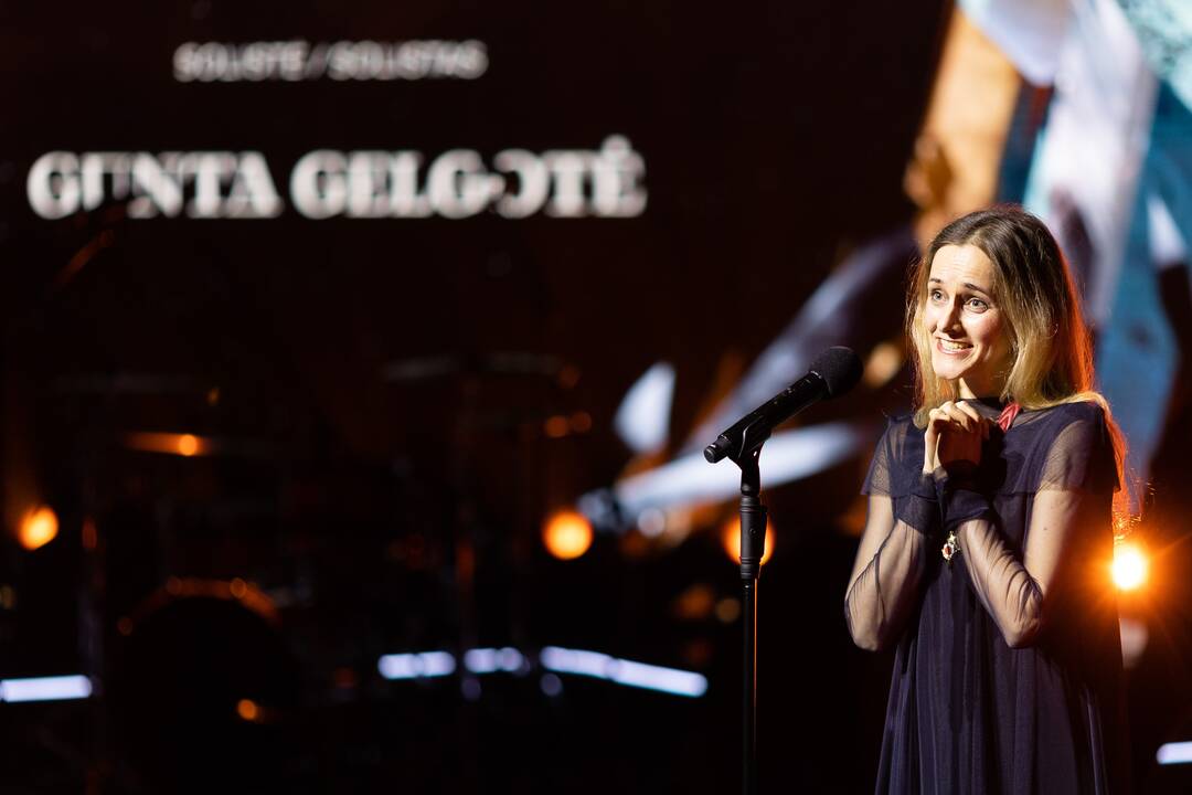 „Auksiniai scenos kryžiai 2023“