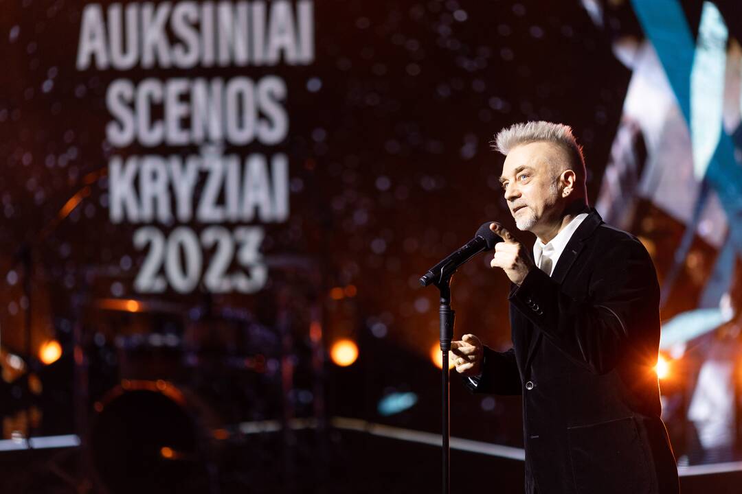 „Auksiniai scenos kryžiai 2023“