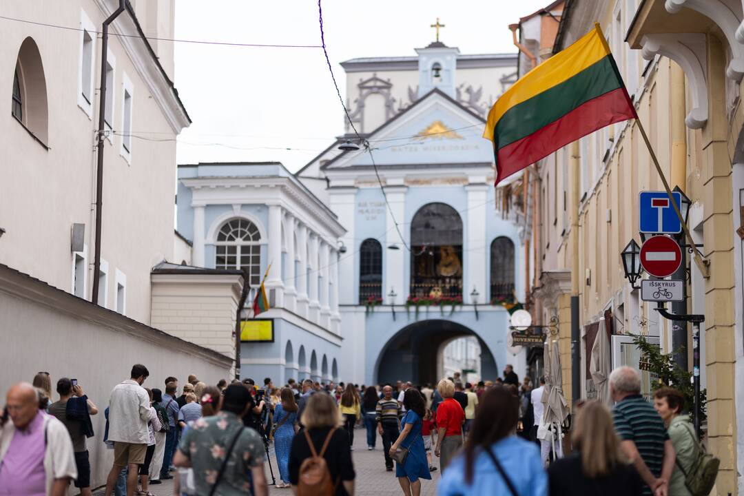 Triumfo eisena nuo Aušros vartų iki Valdovų rūmų