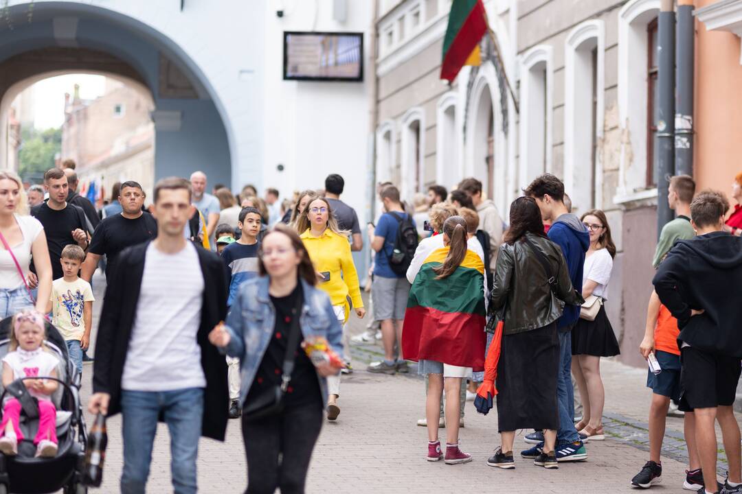 Triumfo eisena nuo Aušros vartų iki Valdovų rūmų