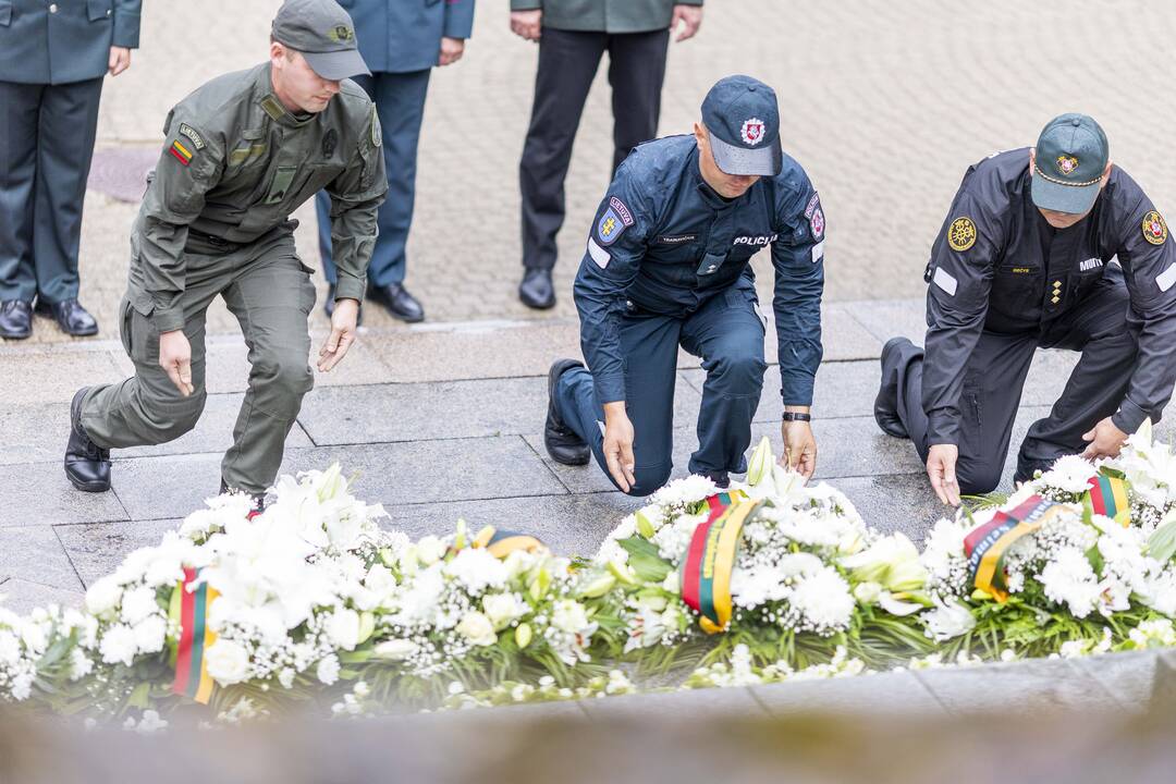 Medininkų žudynių pagerbimo ceremonija Antakalnio kapinėse