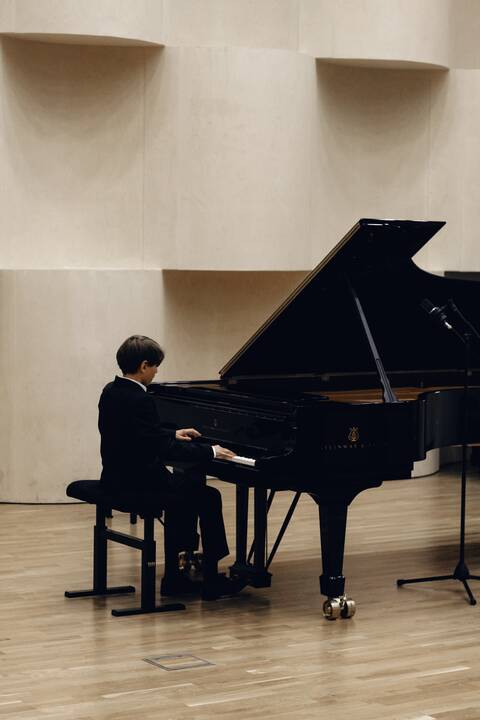  Dmitrijus Sitkovetskis.