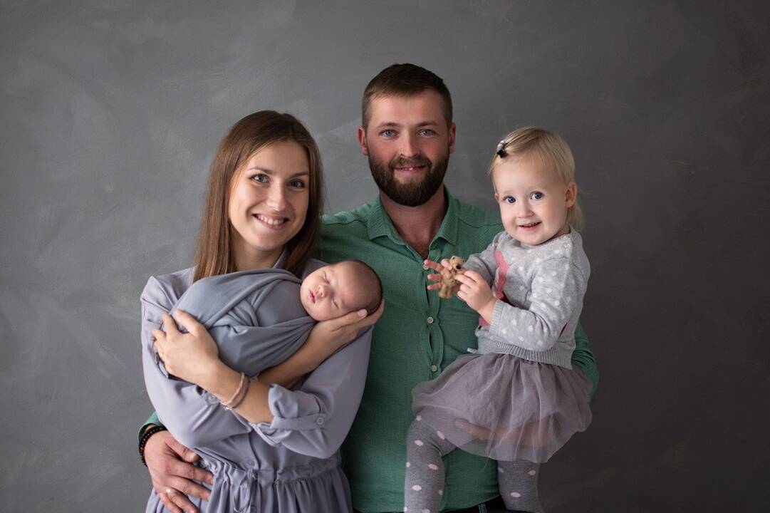 Žingsnis: miestietišką gyvenimą išmainę į vienkiemį gamtos apsuptyje Samsonai sako, kad dabar jaučia daugiau laisvės.
