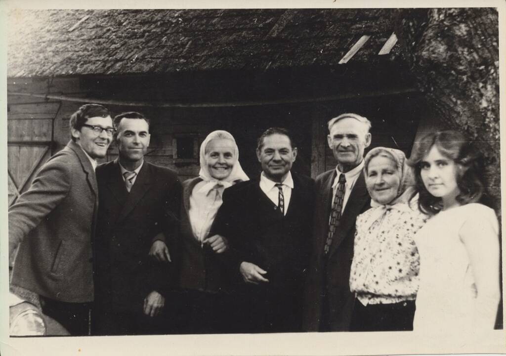 Rašytojas Stasys Anglickis (kairėje), Petras Venclovas, Kęstutis Navakas