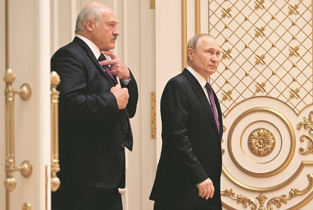 Siekiamybė: specialiojo tribunolo pavyzdžiu laikomas Niurnbergo tribunolas, nuteisęs nacių politinius ir karinius veikėjus.