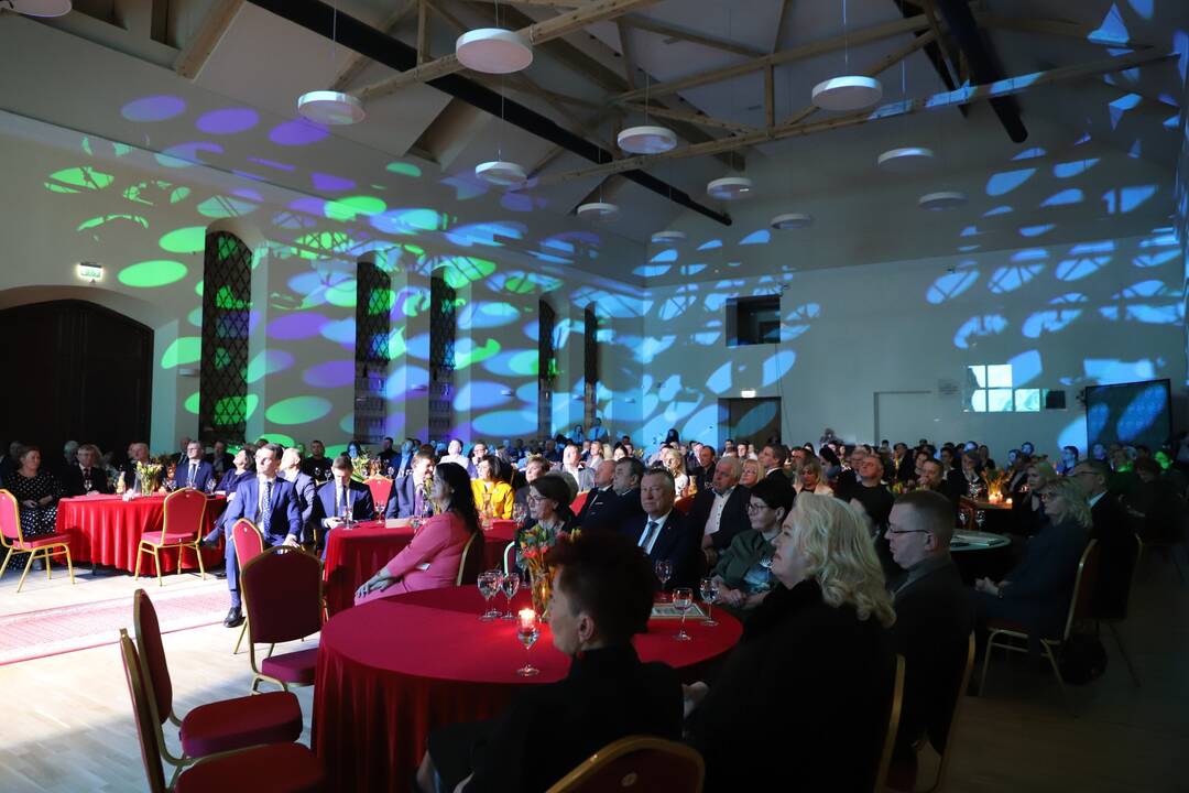 Gausa: šiemet aštuoniose nominacijose apdovanoti net 22 nominantai. 