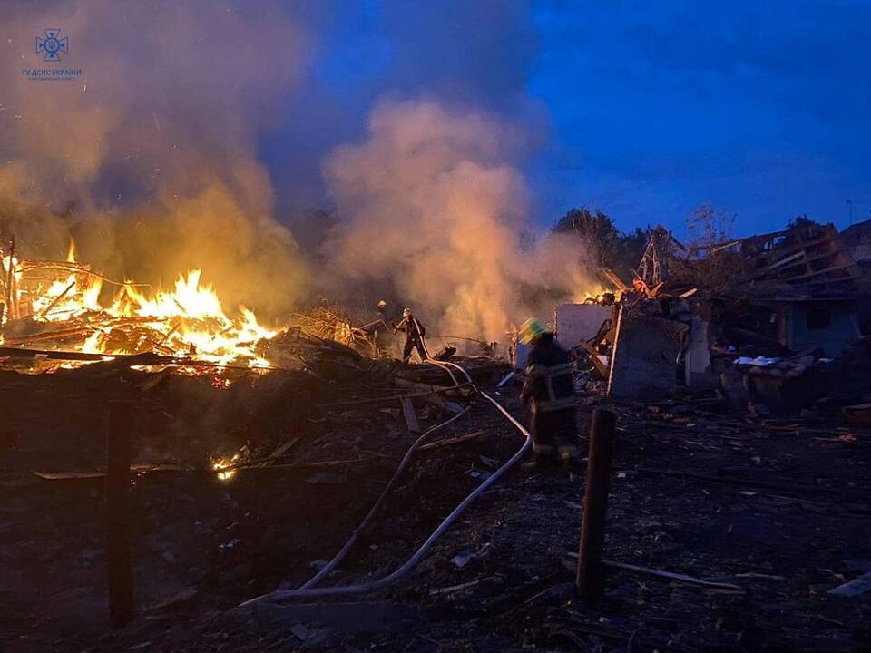 Rusija naktį smogė Ukrainos kariniams objektams ir ypatingos svarbos infrastruktūrai