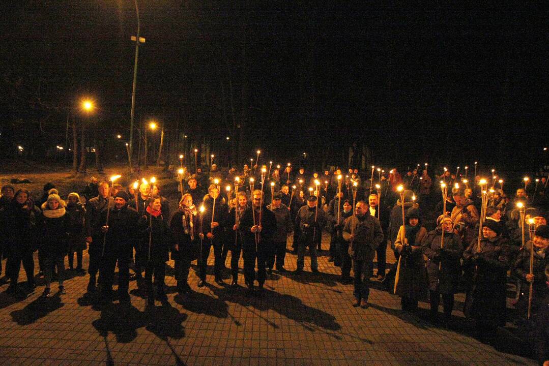 Eitynėmis su deglais paminėta Klaipėdos krašto diena