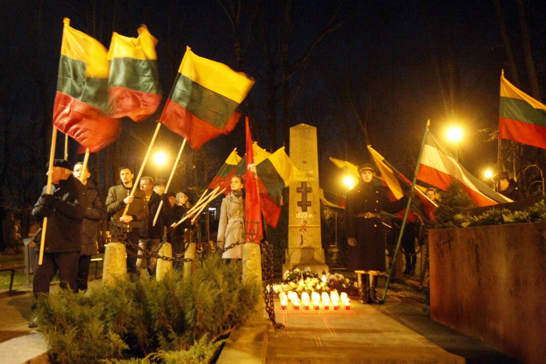 Eitynėmis su deglais paminėta Klaipėdos krašto diena