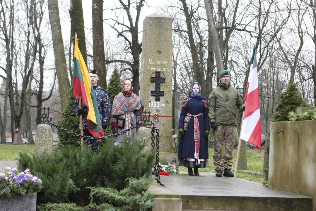 Klaipėdos sukilėlių garbei – šautuvų salvės ir kariliono varpų gausmas