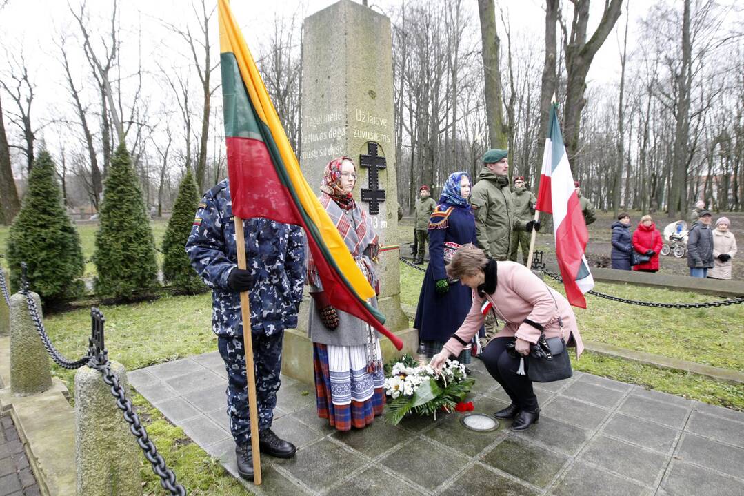 Klaipėdos sukilėlių garbei – šautuvų salvės ir kariliono varpų gausmas