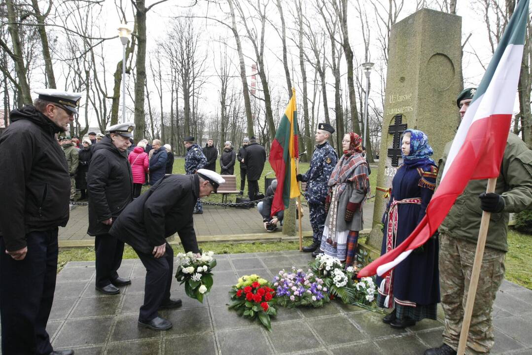 Klaipėdos sukilėlių garbei – šautuvų salvės ir kariliono varpų gausmas