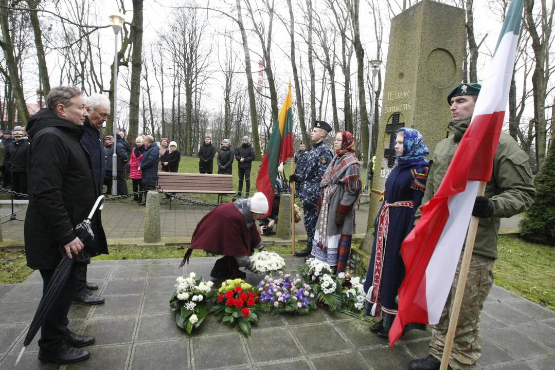 Klaipėdos sukilėlių garbei – šautuvų salvės ir kariliono varpų gausmas