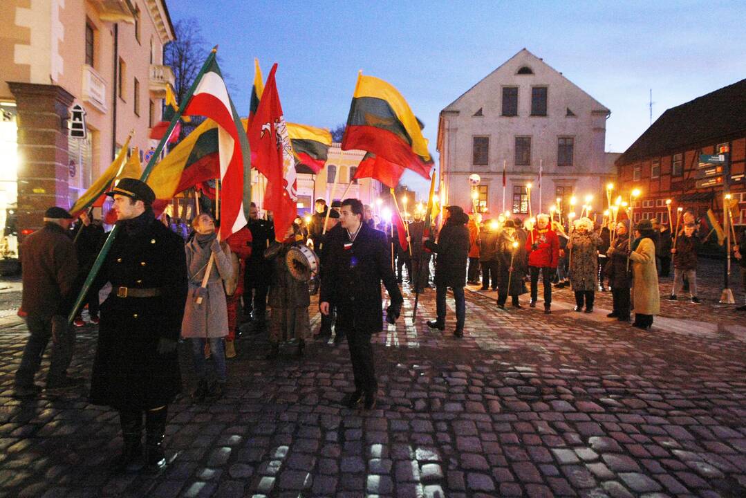 Eitynėmis su deglais paminėta Klaipėdos krašto diena