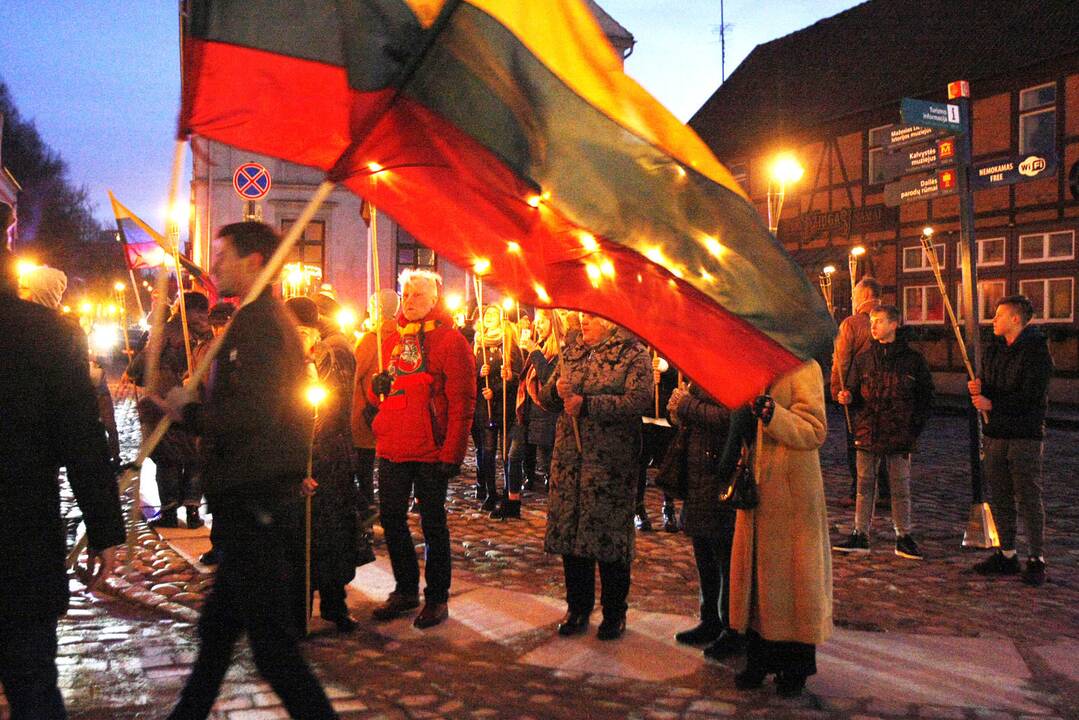 Eitynėmis su deglais paminėta Klaipėdos krašto diena