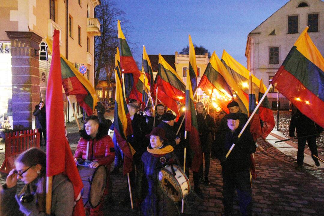 Eitynėmis su deglais paminėta Klaipėdos krašto diena