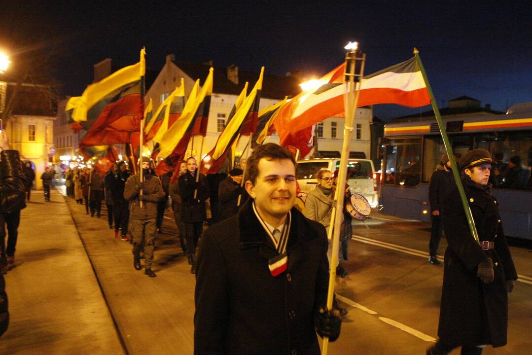 Eitynėmis su deglais paminėta Klaipėdos krašto diena
