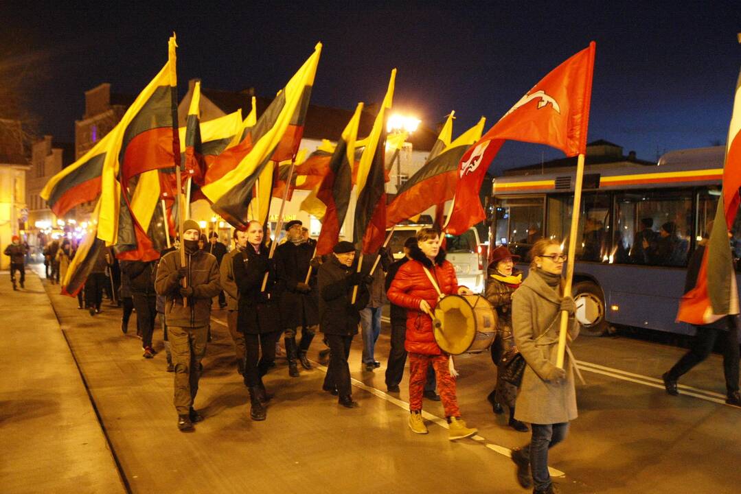 Eitynėmis su deglais paminėta Klaipėdos krašto diena