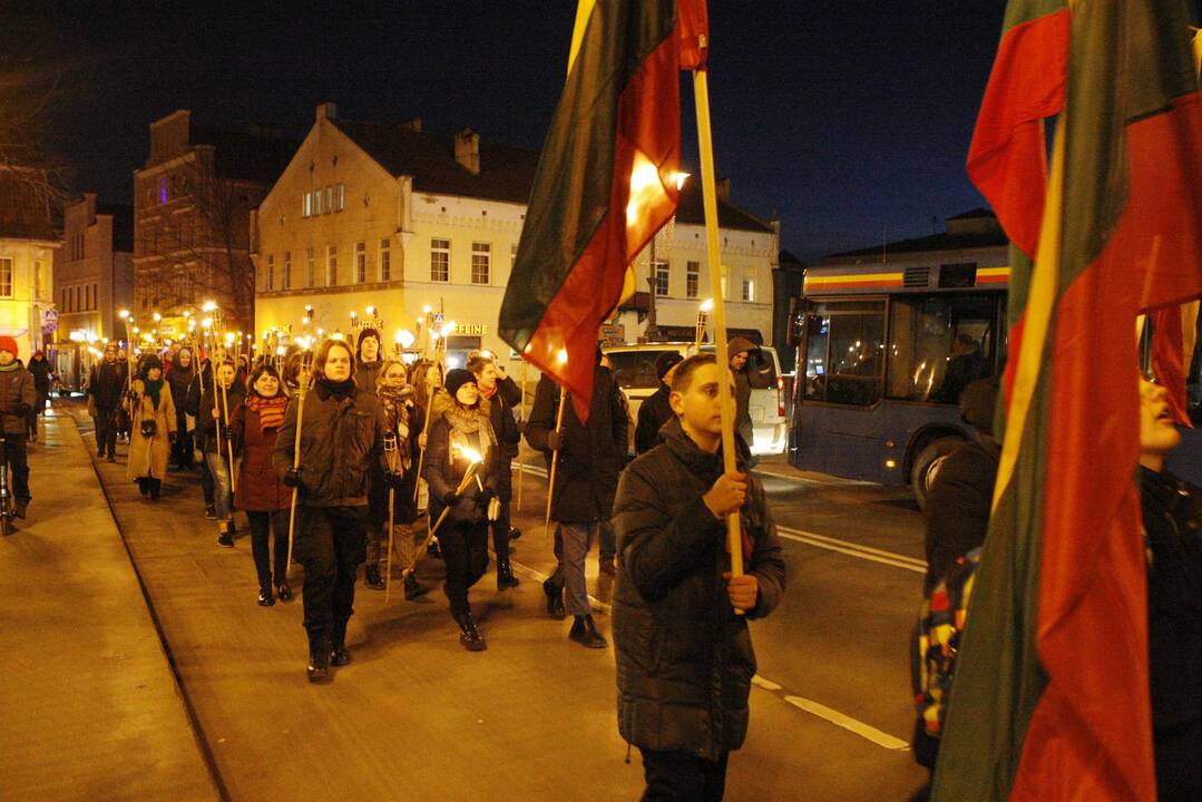 Eitynėmis su deglais paminėta Klaipėdos krašto diena