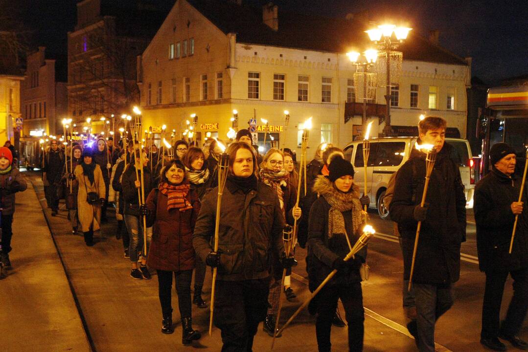 Eitynėmis su deglais paminėta Klaipėdos krašto diena