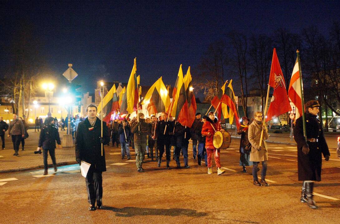 Eitynėmis su deglais paminėta Klaipėdos krašto diena
