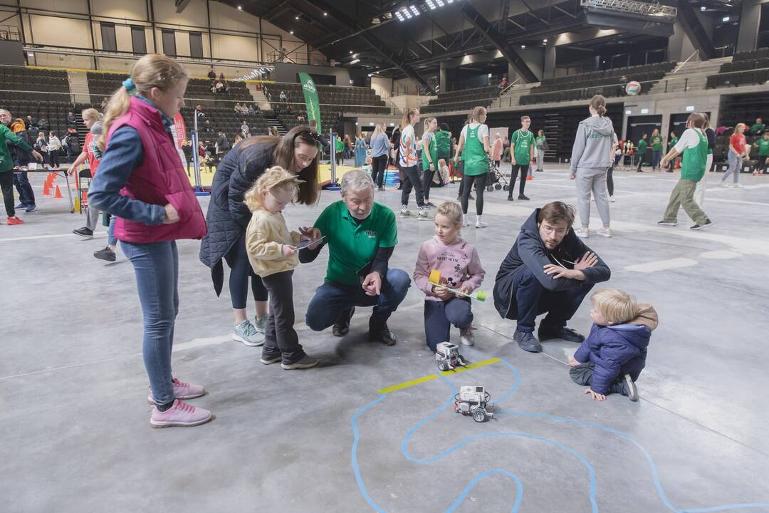 Būrelių mugė atnaujintoje Sporto halėje