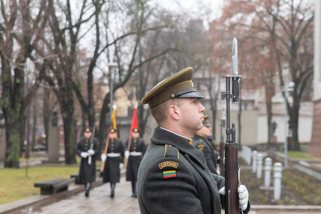 Karo muziejaus sodelyje pagerbtas Nepriklausomybės kovose žuvusių Lietuvos karių atminimas