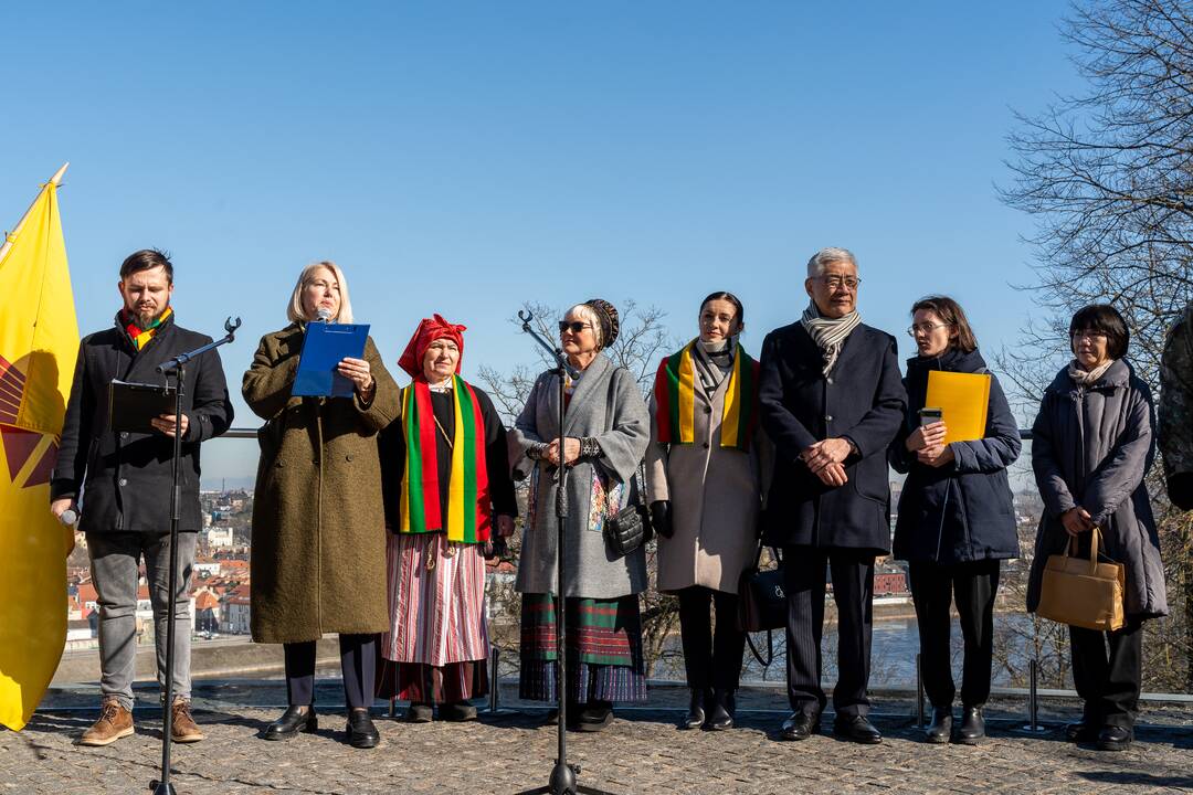„Tautiška giesmė“ ant Aleksoto apžvalgos aikštelės