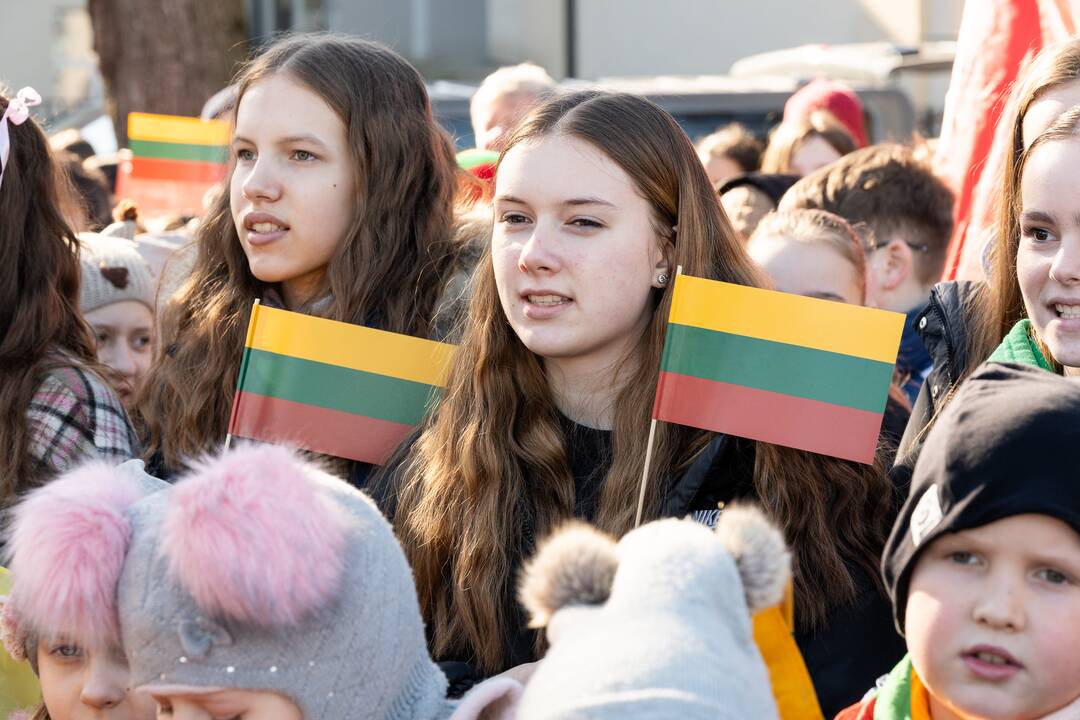 „Tautiška giesmė“ ant Aleksoto apžvalgos aikštelės