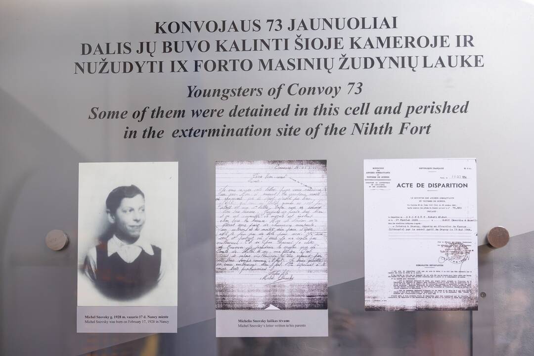 Holokausto aukų atminimas IX forte