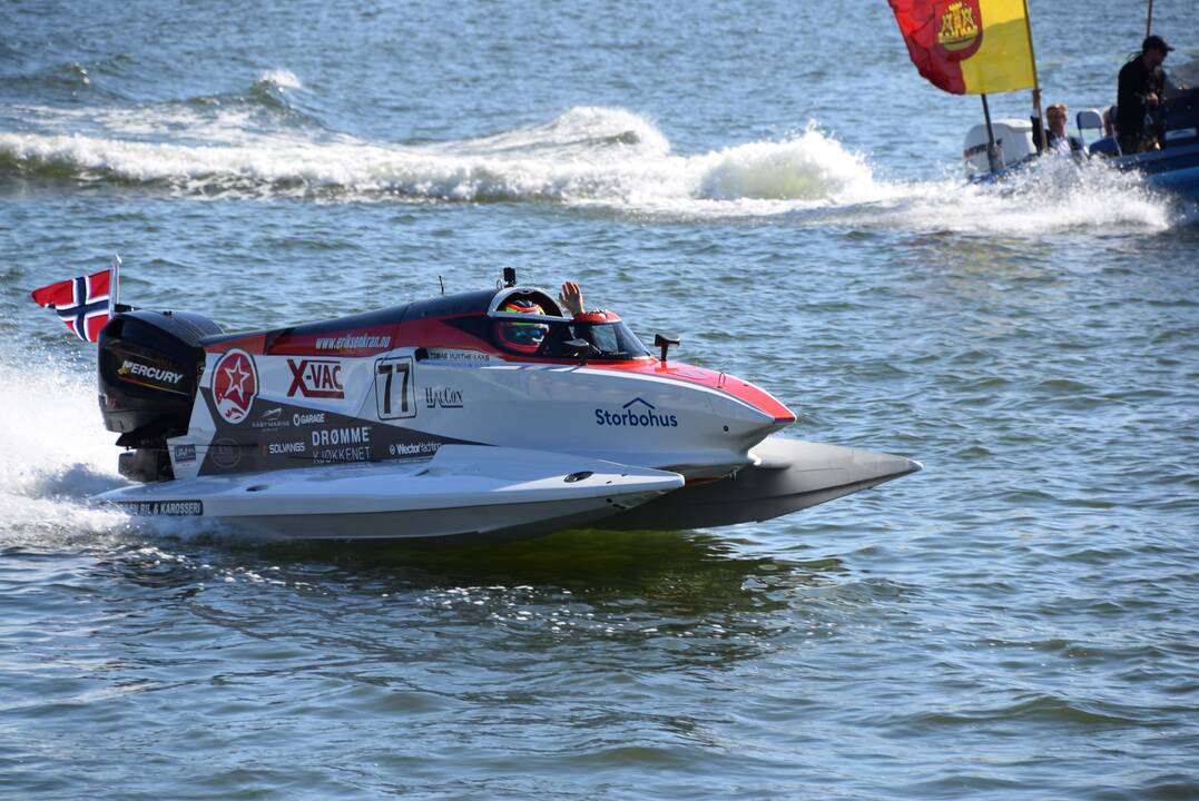 F2 vandens formulių paradas ir spaudos konferencija