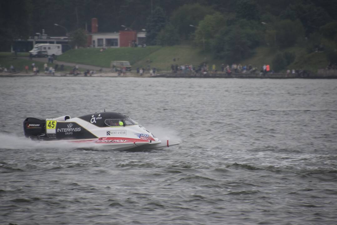 F2 vandens formulių pasaulio čempionato akimirkos