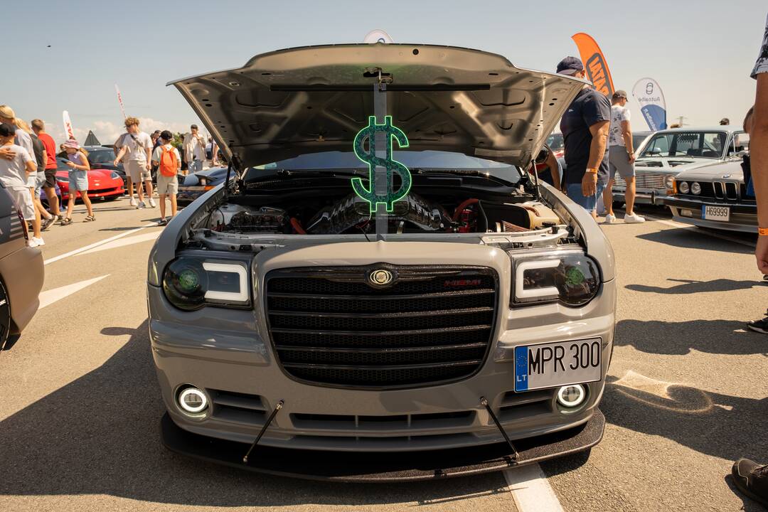 "Memel Motor Fest" išskirtinių automobilių paroda Palangoje