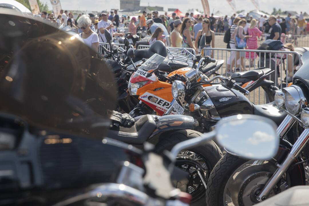 "Bike Show Kaunas" baikerių kolona