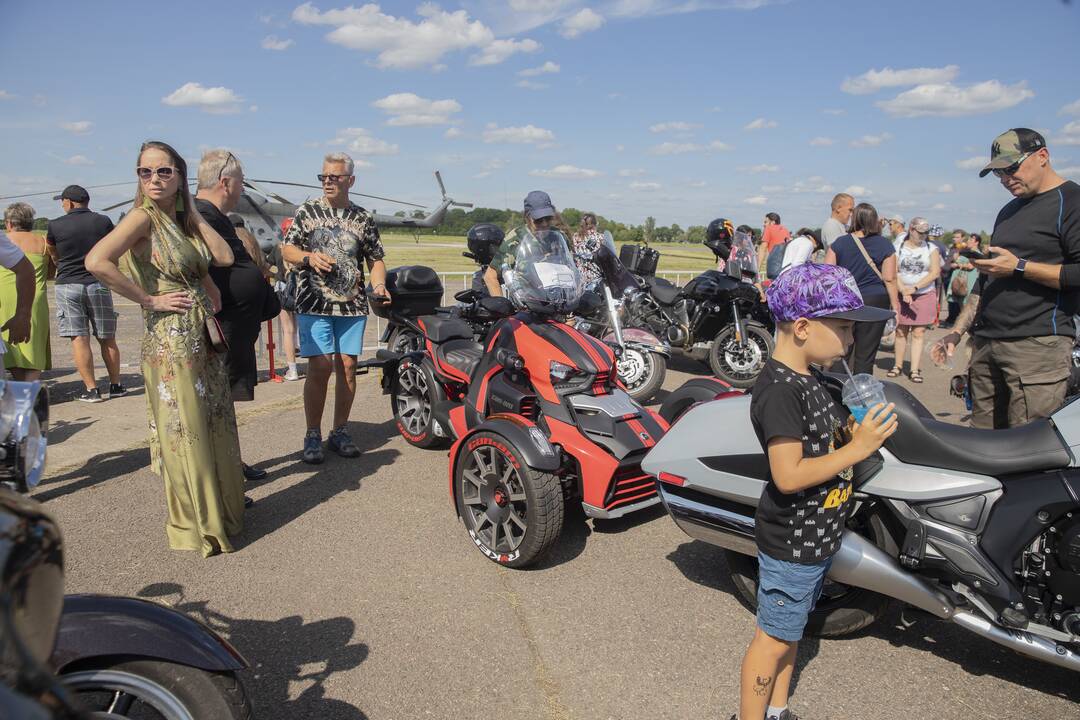 "Bike Show Kaunas" baikerių kolona