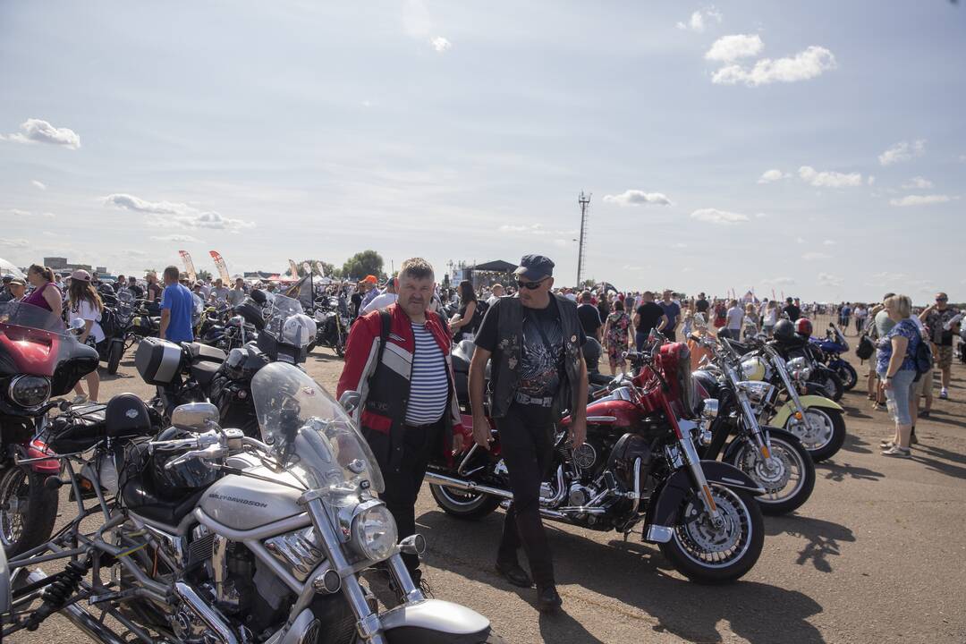 "Bike Show Kaunas" baikerių kolona