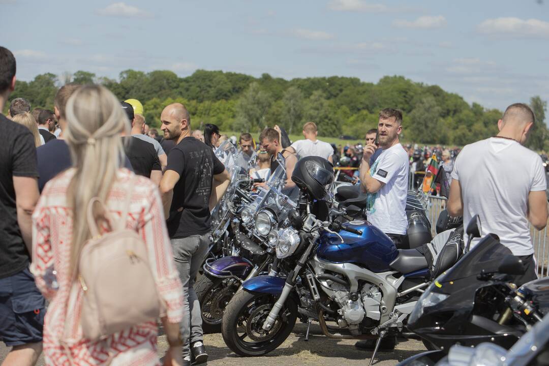 "Bike Show Kaunas" baikerių kolona