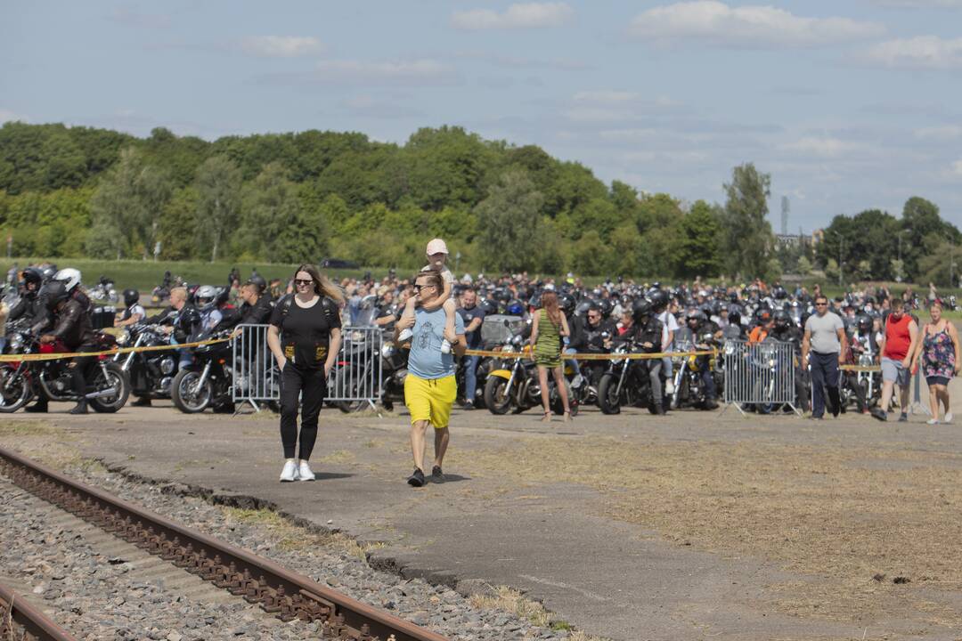 "Bike Show Kaunas" baikerių kolona