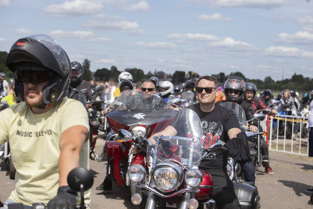 "Bike Show Kaunas" baikerių kolona
