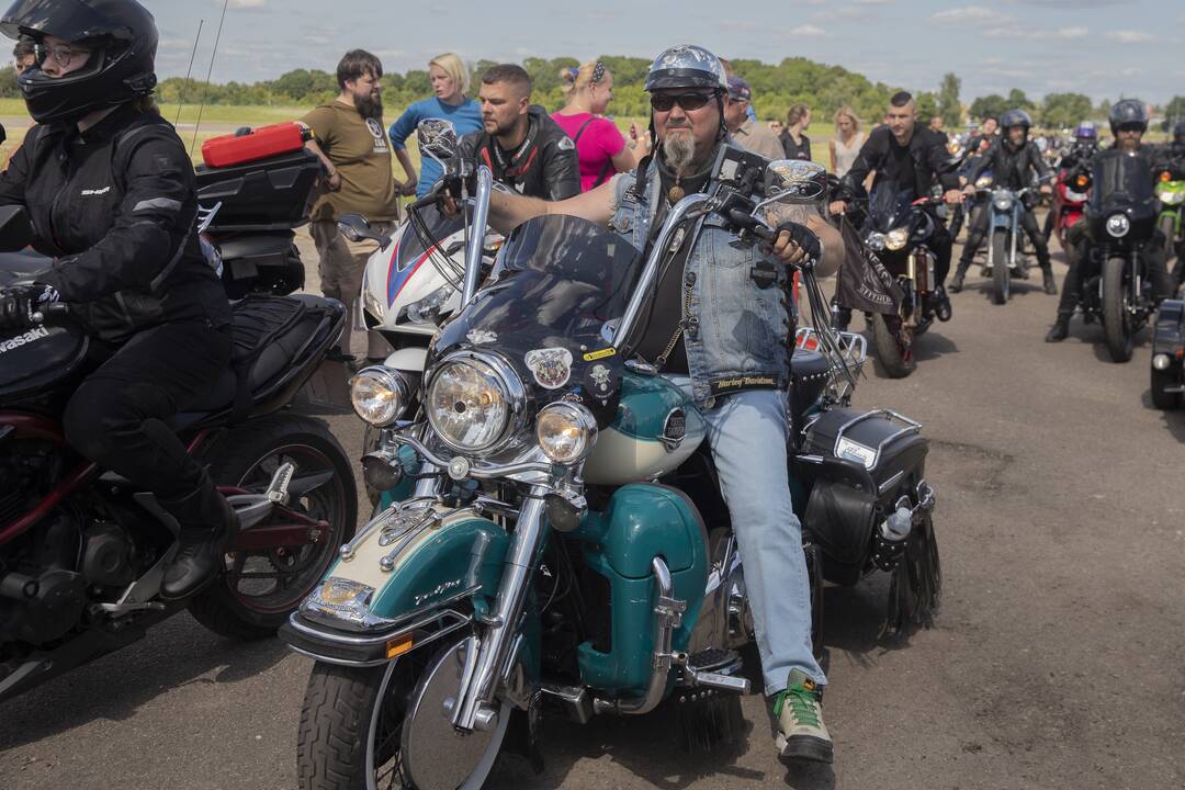"Bike Show Kaunas" baikerių kolona