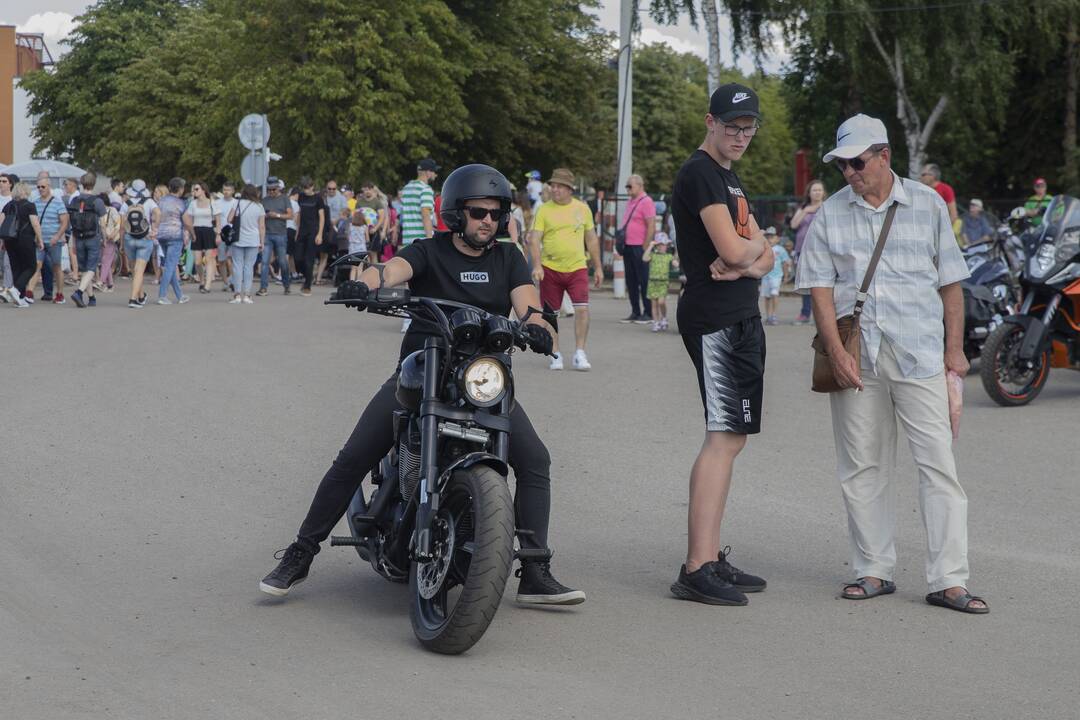 "Bike Show Kaunas" baikerių kolona