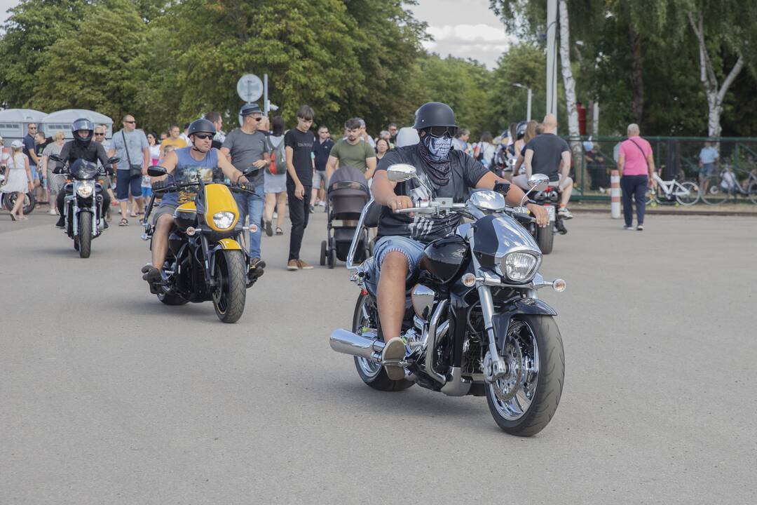 "Bike Show Kaunas" baikerių kolona