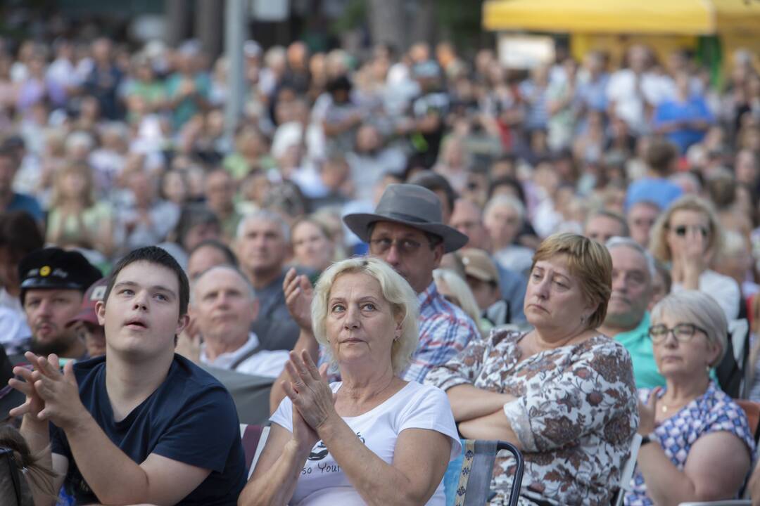 Bardų festivalis "Akacijų alėja"