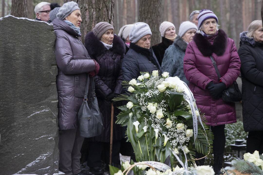 D. Teišerskytės laidotuvės Petrašiunų kapinėse