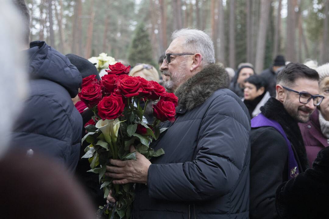D. Teišerskytės laidotuvės Petrašiunų kapinėse