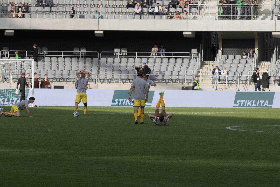 Kauno S. Dariaus ir S. Girėno stadione įvyko Lietuvos ir FIFA futbolo legendų rungtynės
